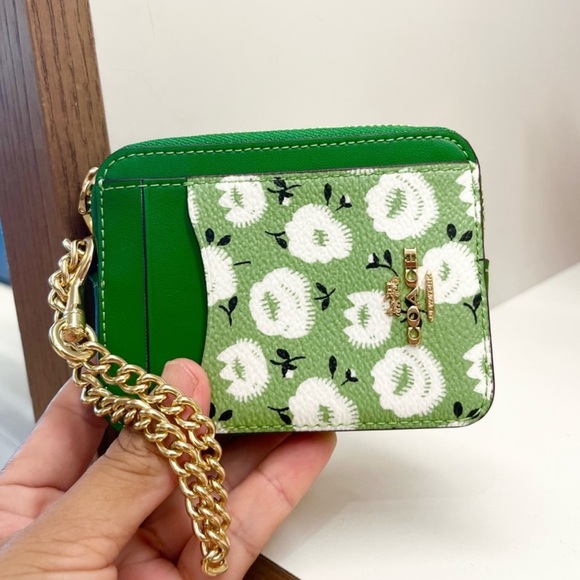 Coach Zip Card Case With Floral Print Green - Picture 1 of 3